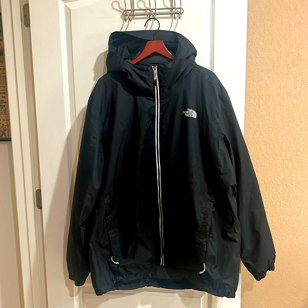 Men’s 2XLT “The North Face” coat